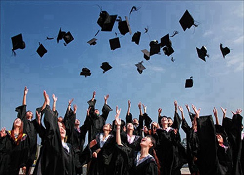 2023年读电子商务与文秘专业选择荆门哪所技工学校比较好